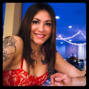 Meet your Posher, Christine